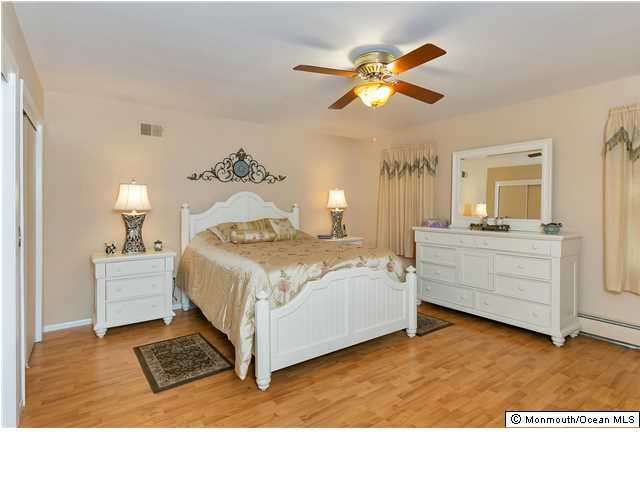 22 Rimwood Lane Howell, NJ 07731 - Photo 8 of 24 Additional Photo