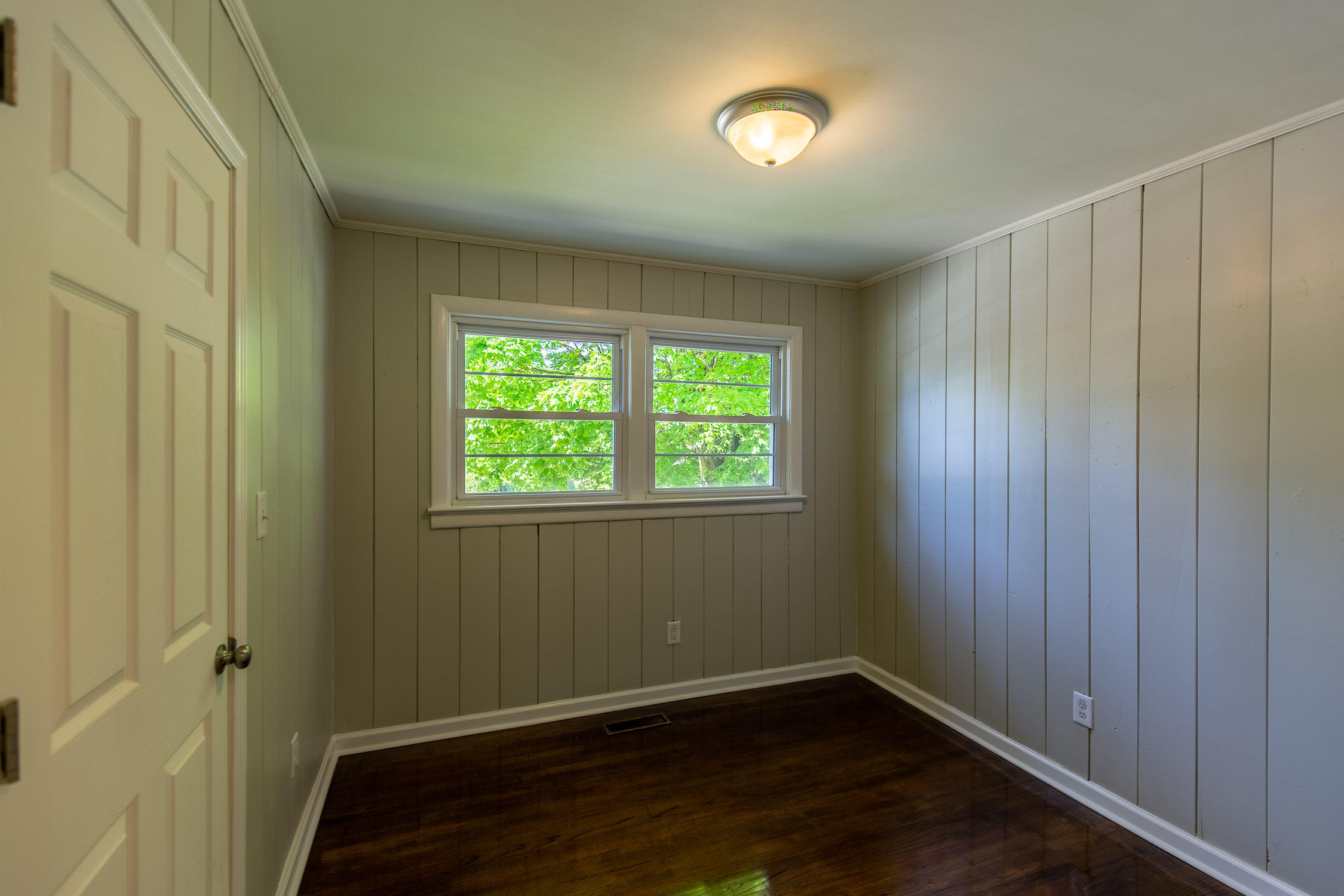 419 Cheyenne Road Bristol, VA 24201 - Photo 13 of 21 22