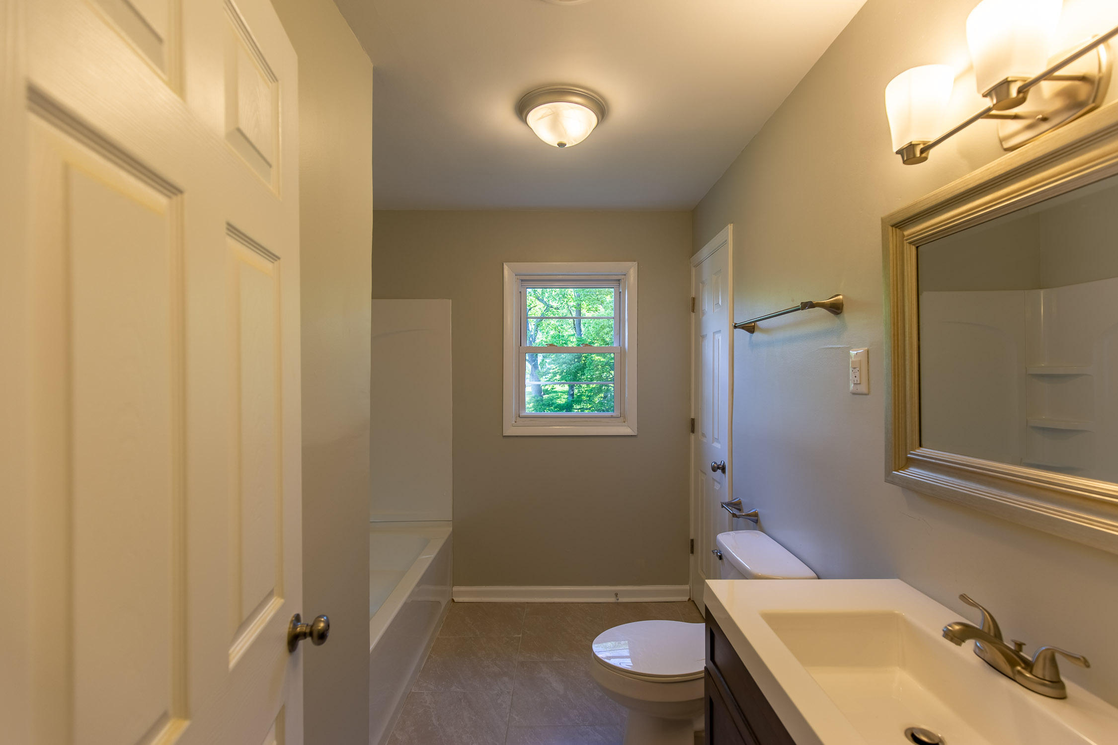 419 Cheyenne Road Bristol, VA 24201 - Photo 15 of 21 23