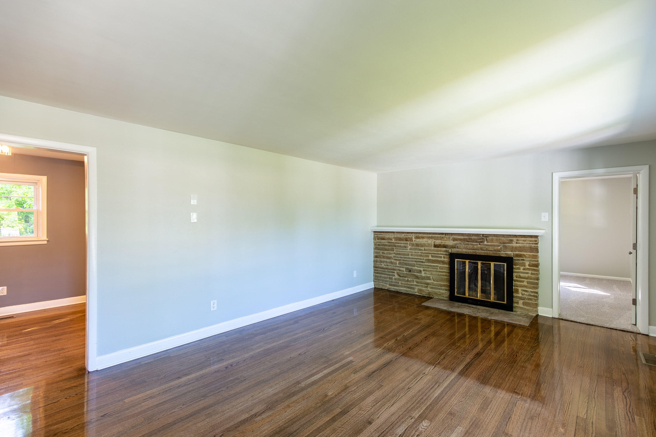 419 Cheyenne Road Bristol, VA 24201 - Photo 5 of 21 7
