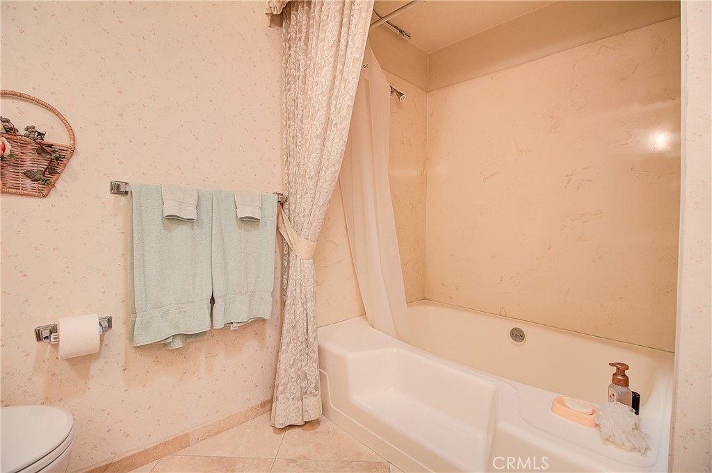 1230 Vía Vallarta Riverside, CA 92506 - Photo 37 of 63 Gallery Image 37