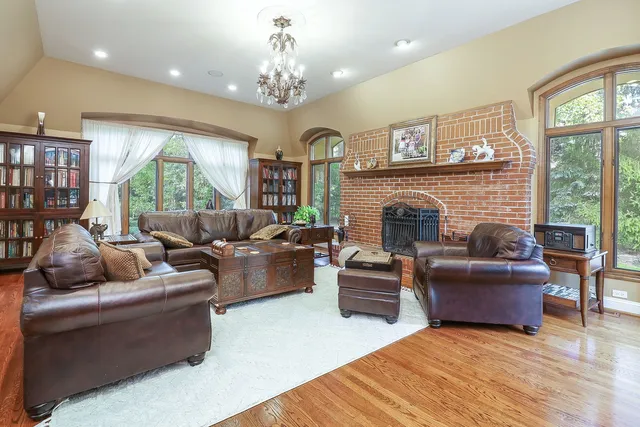 $1,539,000 | 39 Mockingbird Lane, Oak Brook, IL 60523