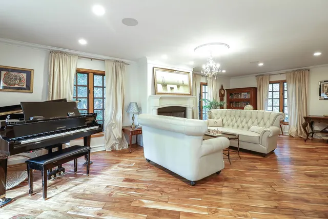 $1,539,000 | 39 Mockingbird Lane, Oak Brook, IL 60523