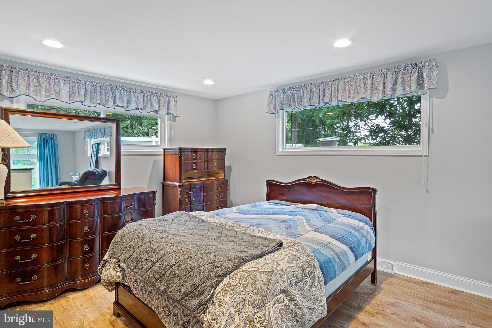 1513 Emory Road Wilmington, DE 19803 - Photo 23 of 30 Spacious in-law suite bedroom (bedroom 5)