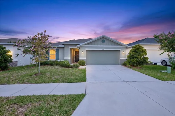 $439,000 | 9972 Mesic Wds Avenue, Seffner, FL 33584