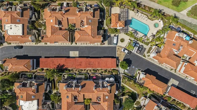 $749,999 | 31 Brisa Del Lago, Rancho Santa Margarita, CA 92688