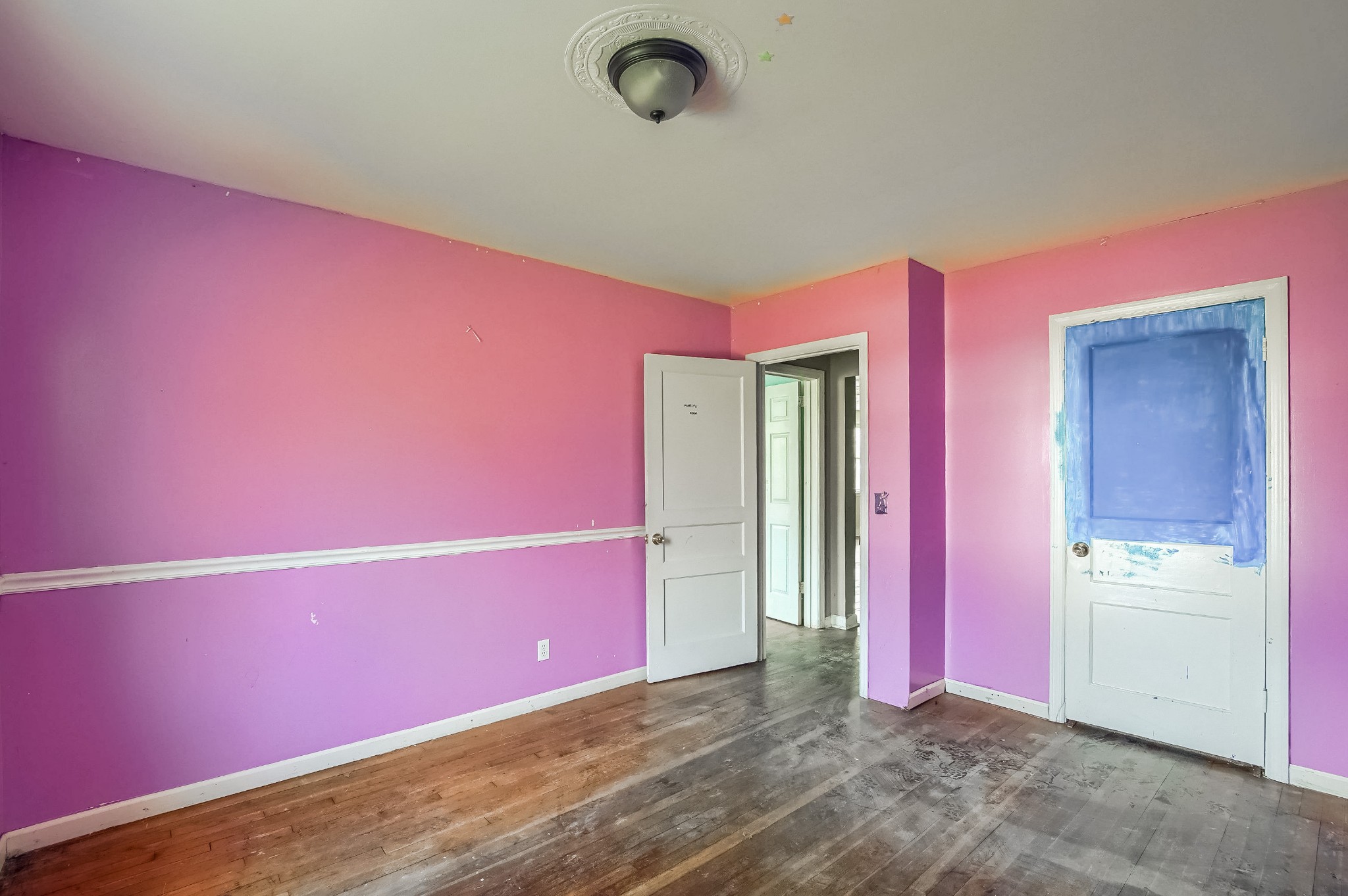 324 Randy Road Madison, TN 37115 - Photo 9 of 13 a view of a livingroom with an empty space and a window