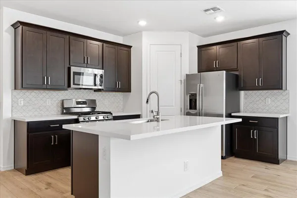 $2,800 | 25520 North 75th Lane, Peoria, AZ 85383