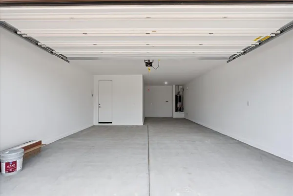 $2,800 | 25520 North 75th Lane, Peoria, AZ 85383