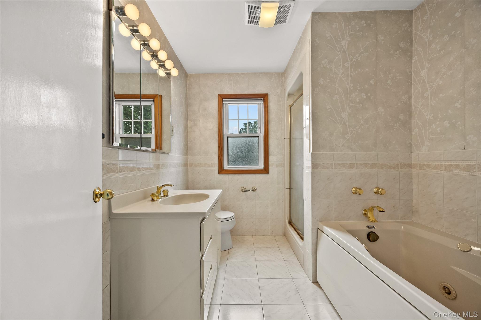 425 Marcellus Road Mineola, NY 11501 - Photo 11 of 20 Gallery Image 11