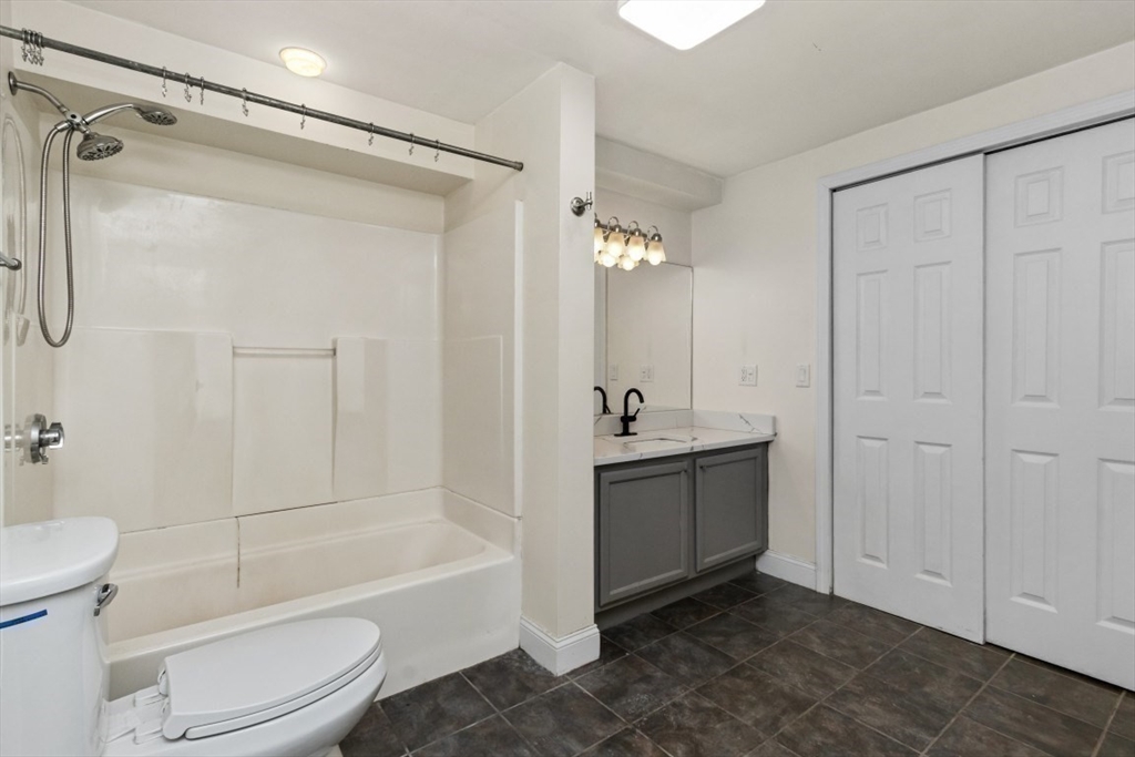 2 Centre St Terrace, Unit 1B Boston, MA 02119 - Photo 12 of 18