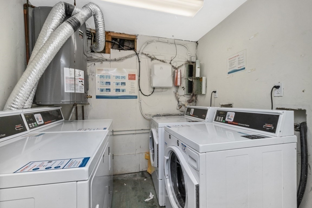 2 Centre St Terrace, Unit 1B Boston, MA 02119 - Photo 16 of 18