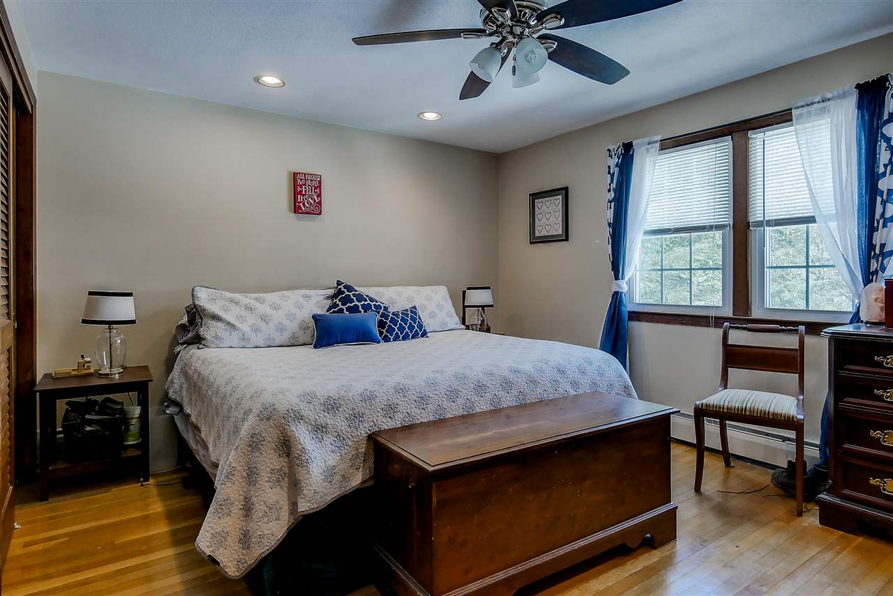 97 Peele Road Nashua, NH 03062 - Photo 15 of 33