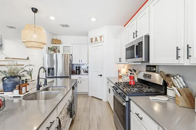 $365,000 | 528 Ranchito Pass, Fort Worth, TX 76052