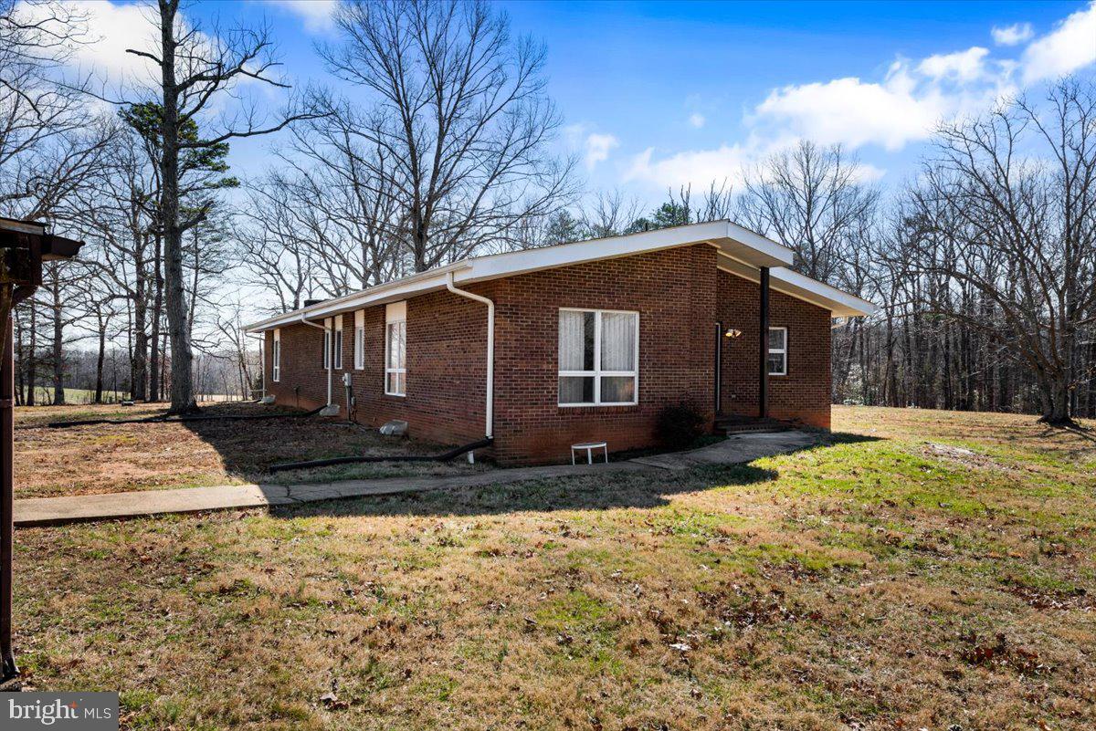 13166 Elk Run Road Bealeton, VA 22712 - Photo 3 of 23 Gallery Image 3