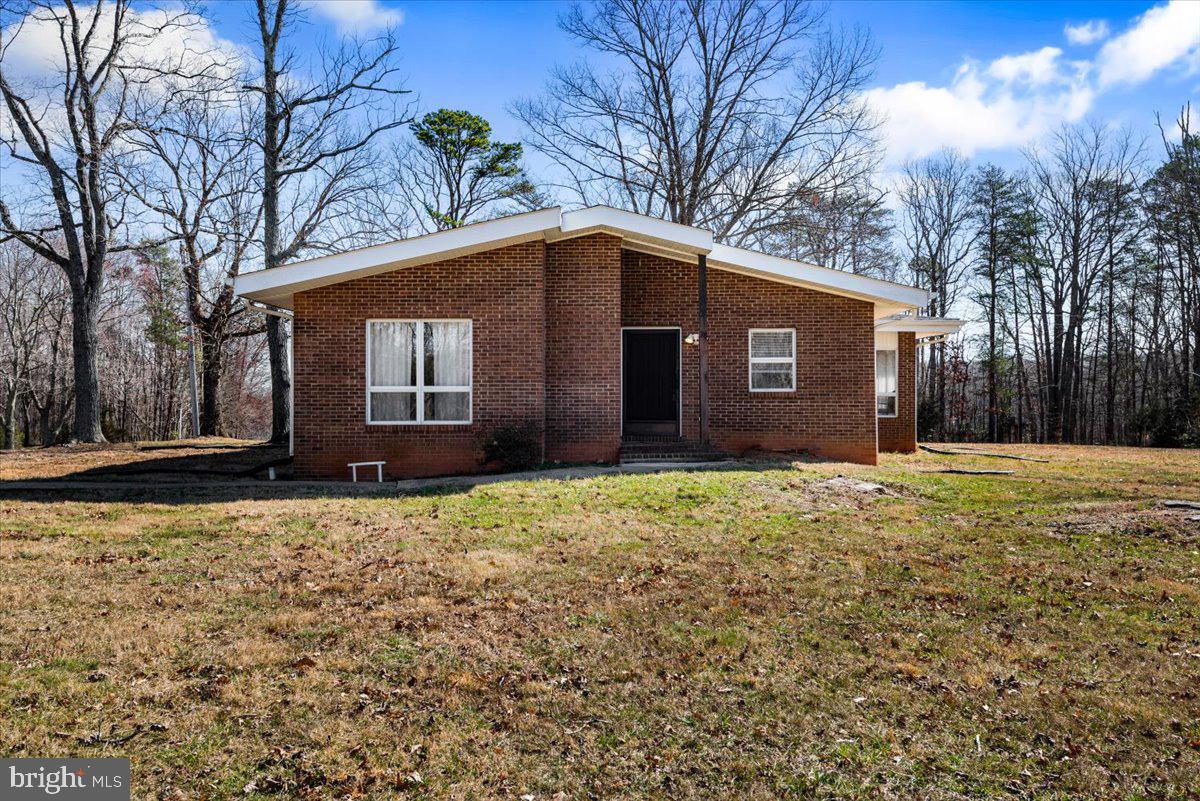 13166 Elk Run Road Bealeton, VA 22712 - Photo 4 of 23 Gallery Image 4