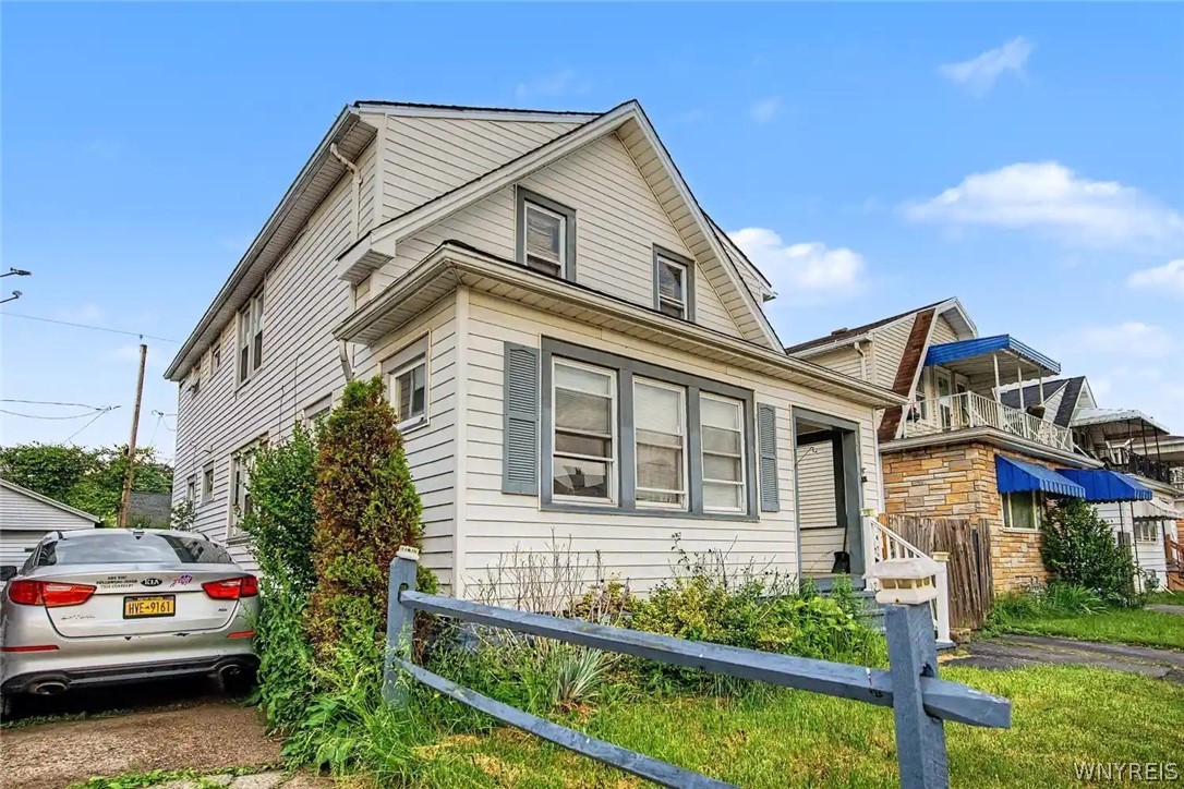 103 Preston Road, Unit LOWR Cheektowaga, NY 14215 - Photo 4 of 28