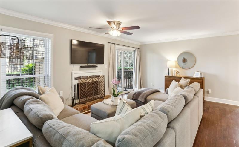 2901 Lenox Road Northeast, Unit 1002 Atlanta, GA 30324 - Photo 3 of 27