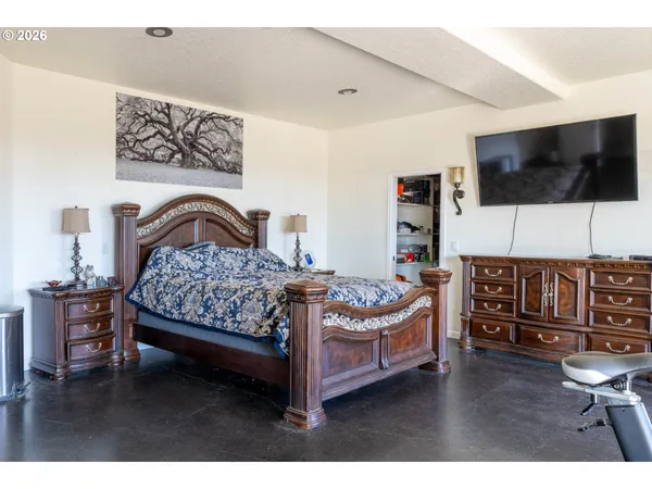 $775,000 | 31367 Clarks Creek Road, Mount Vernon, OR 97865