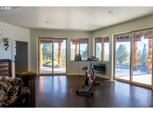 $775,000 | 31367 Clarks Creek Road, Mount Vernon, OR 97865