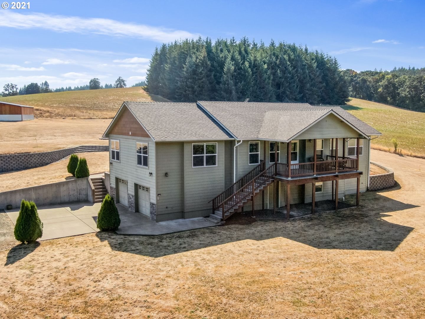 11820 Simpson Road Monmouth, OR 97361 - Photo 1 of 20 a front view of a house with a yard