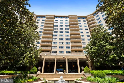 $940,000 | 2801 New Mexico Avenue Northwest, Unit 204, Washington, DC 20007