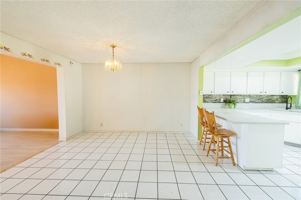 915 South Sarah Way Anaheim, CA 92805 - Photo 20 of 41 Dining Area