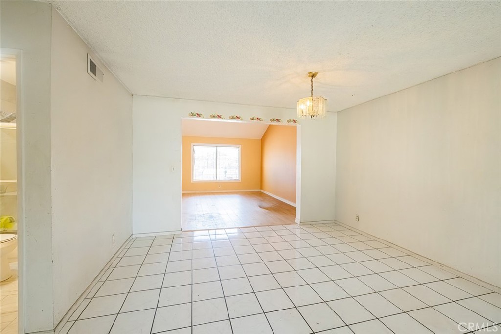 915 South Sarah Way Anaheim, CA 92805 - Photo 21 of 41 Dining Area
