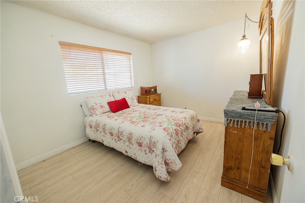 915 South Sarah Way Anaheim, CA 92805 - Photo 28 of 41 Bed 2