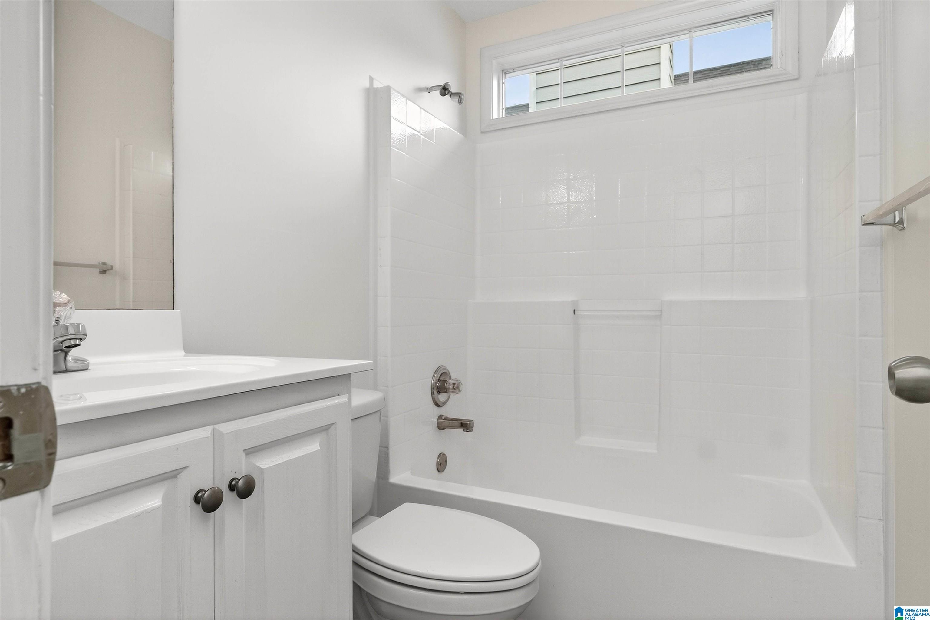 425 Tocoa Road Helena, AL 35080 - Photo 10 of 36 Gallery Image 10