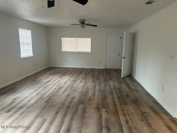 $1,550 | 2437 Oxford Drive, Gautier, MS 39553