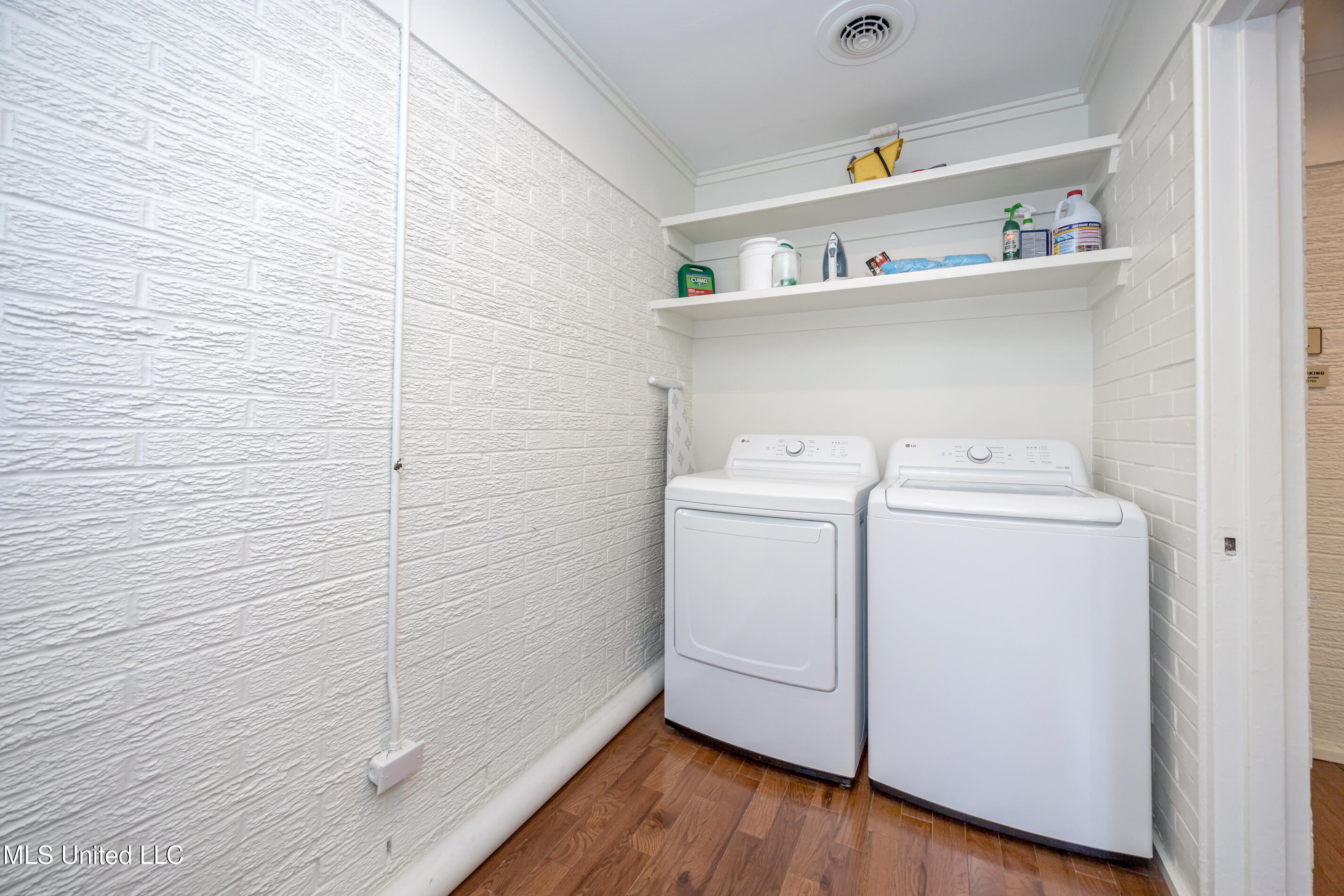 1210 Harbor Road Ocean Springs, MS 39564 - Photo 20 of 78 IMG_7025