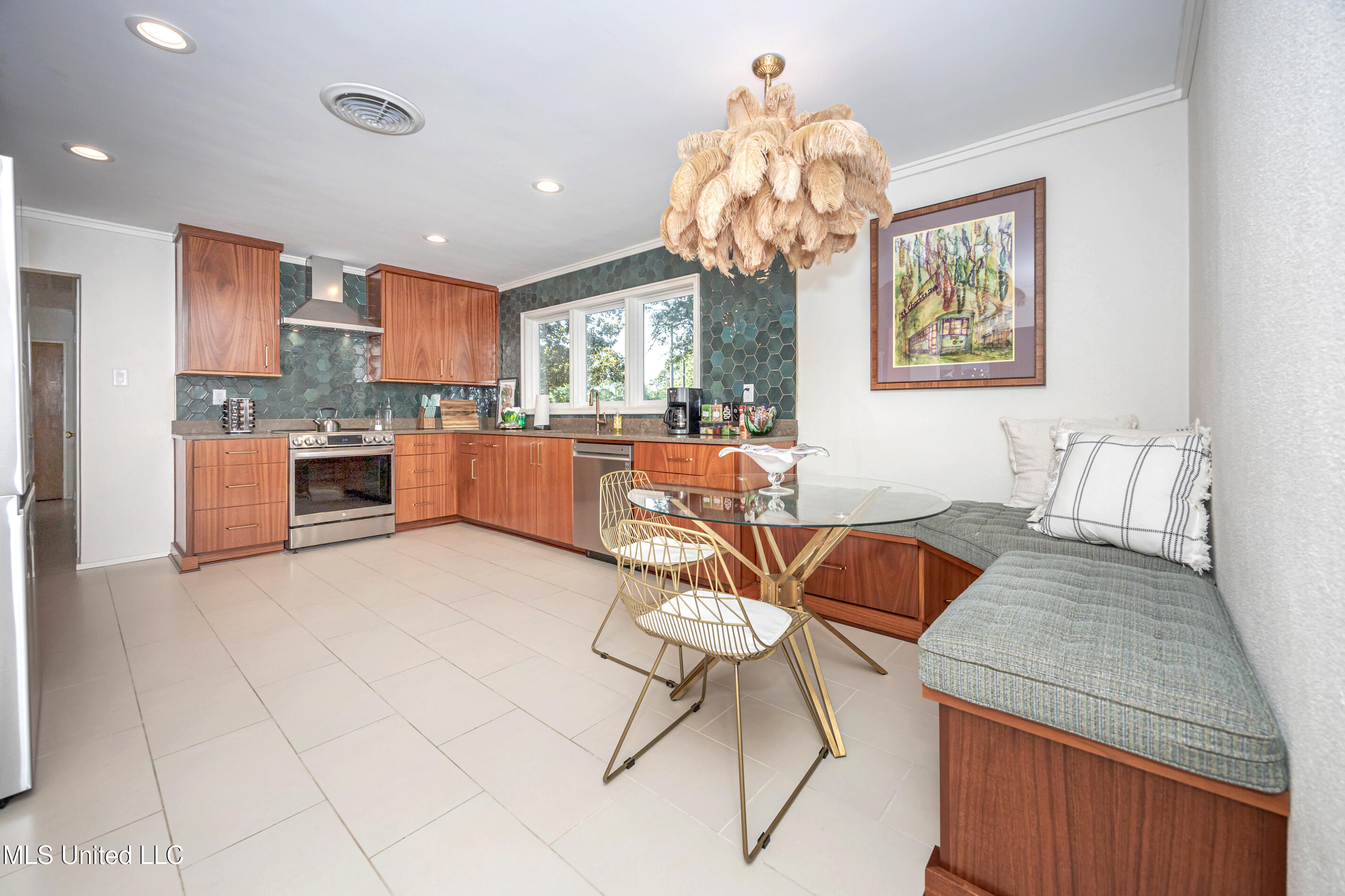 1210 Harbor Road Ocean Springs, MS 39564 - Photo 31 of 78 IMG_7055