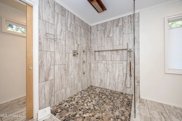 $939,900 | 1210 Harbor Road, Ocean Springs, MS 39564