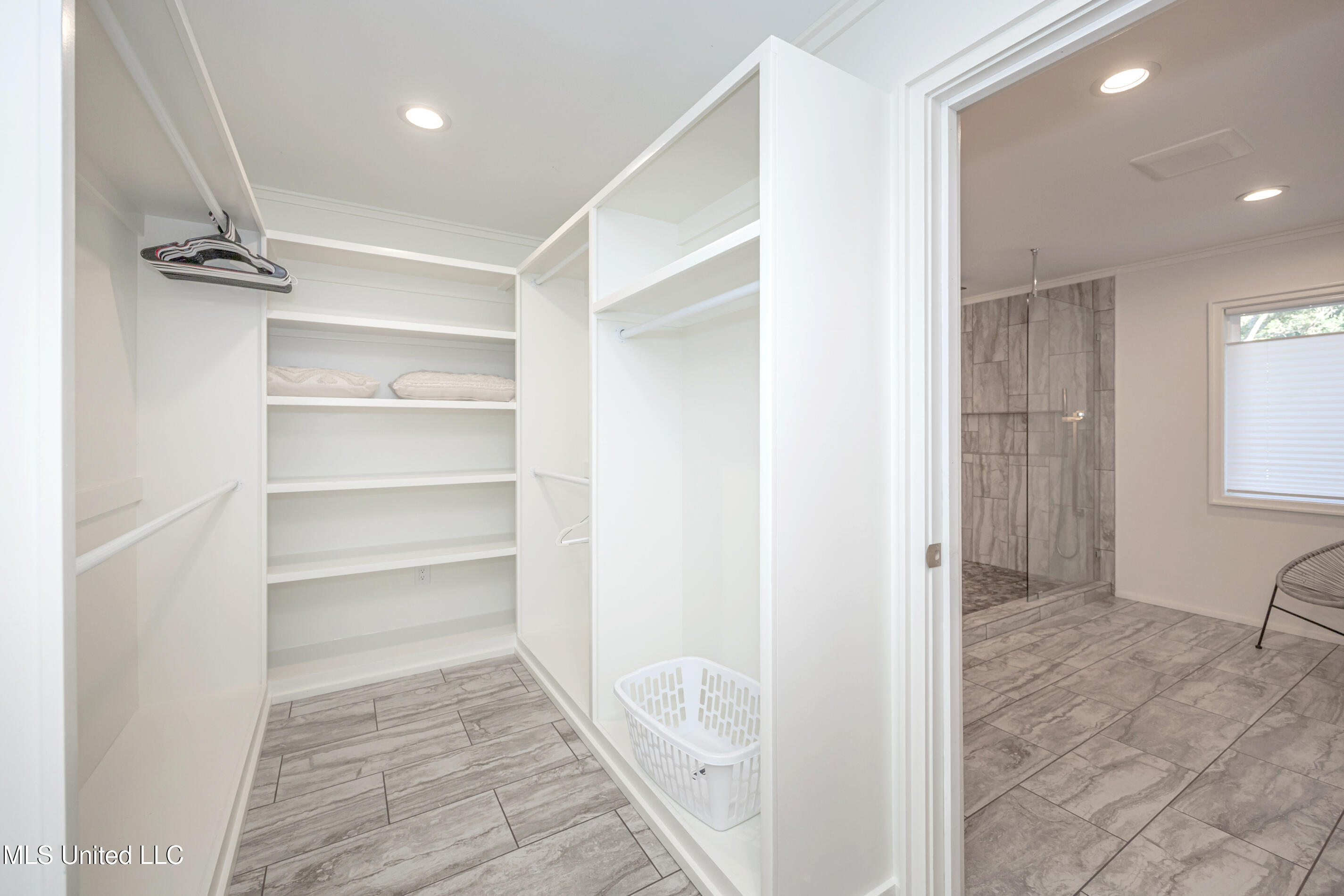 1210 Harbor Road Ocean Springs, MS 39564 - Photo 45 of 78 IMG_7052