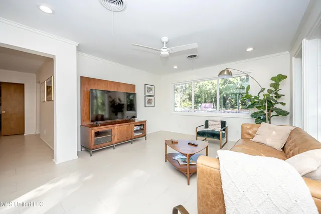 $939,900 | 1210 Harbor Road, Ocean Springs, MS 39564