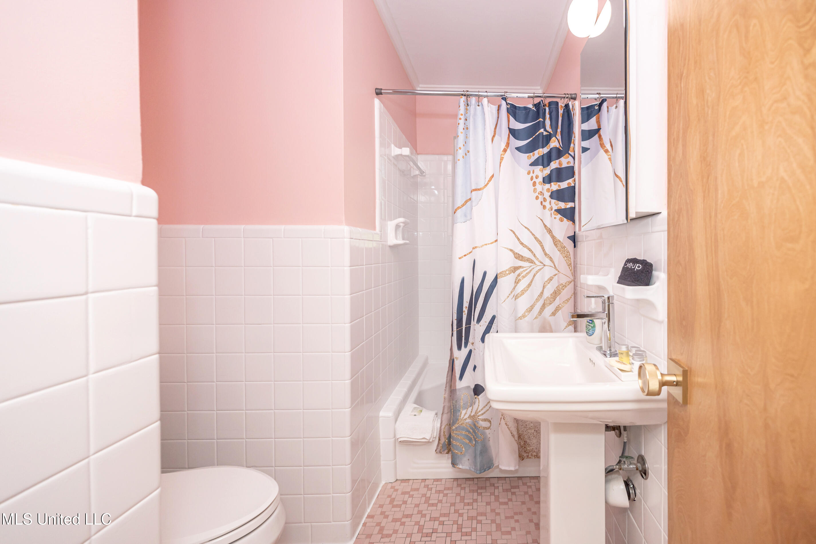 1210 Harbor Road Ocean Springs, MS 39564 - Photo 52 of 78 IMG_7068