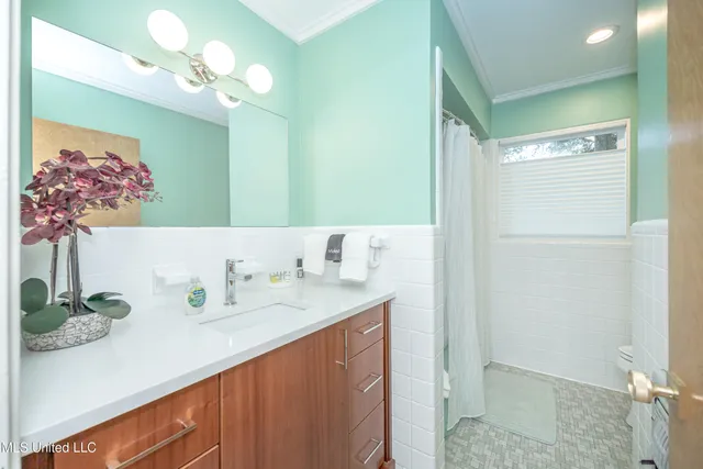 $939,900 | 1210 Harbor Road, Ocean Springs, MS 39564