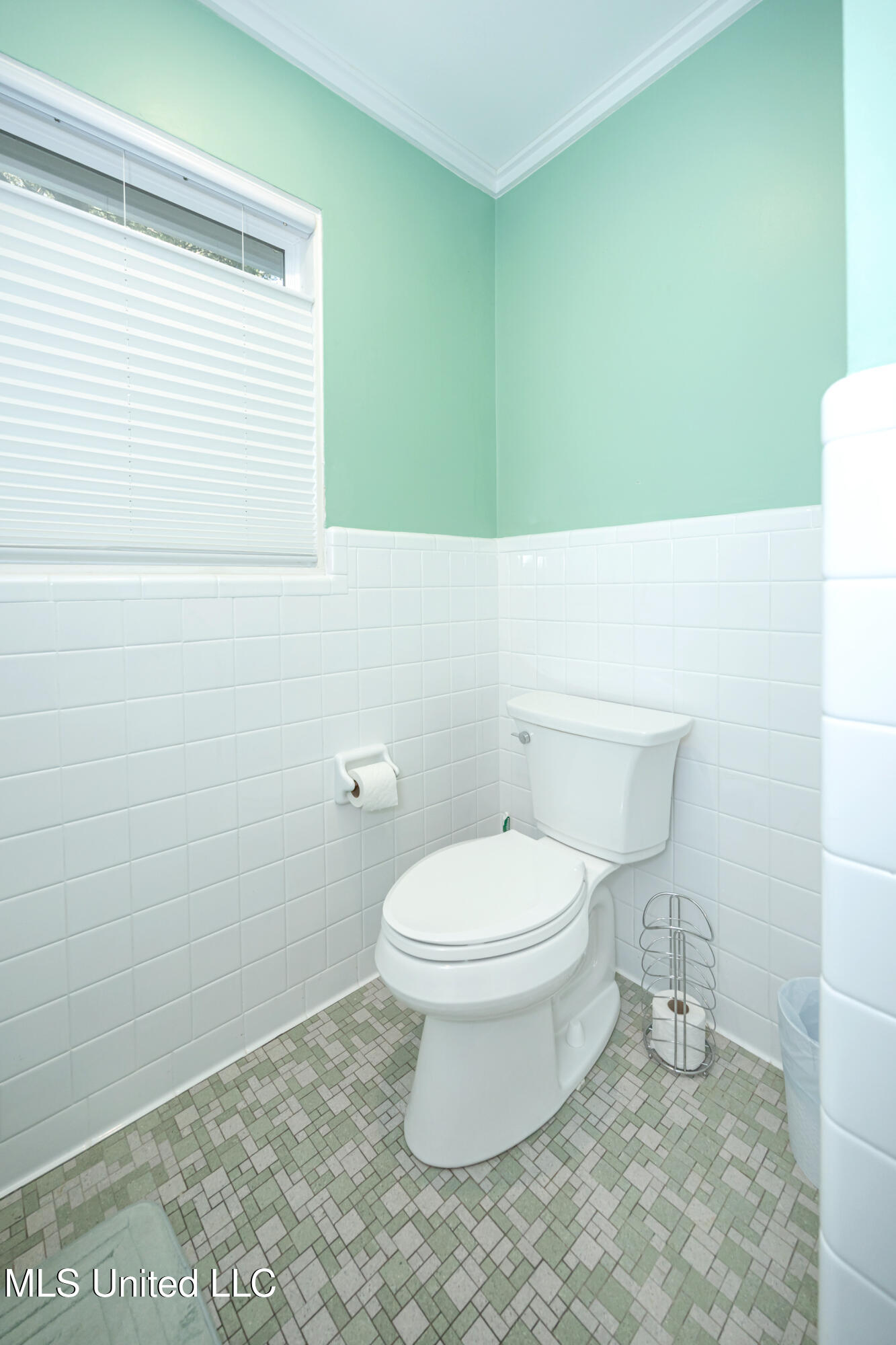 1210 Harbor Road Ocean Springs, MS 39564 - Photo 58 of 78 IMG_7077