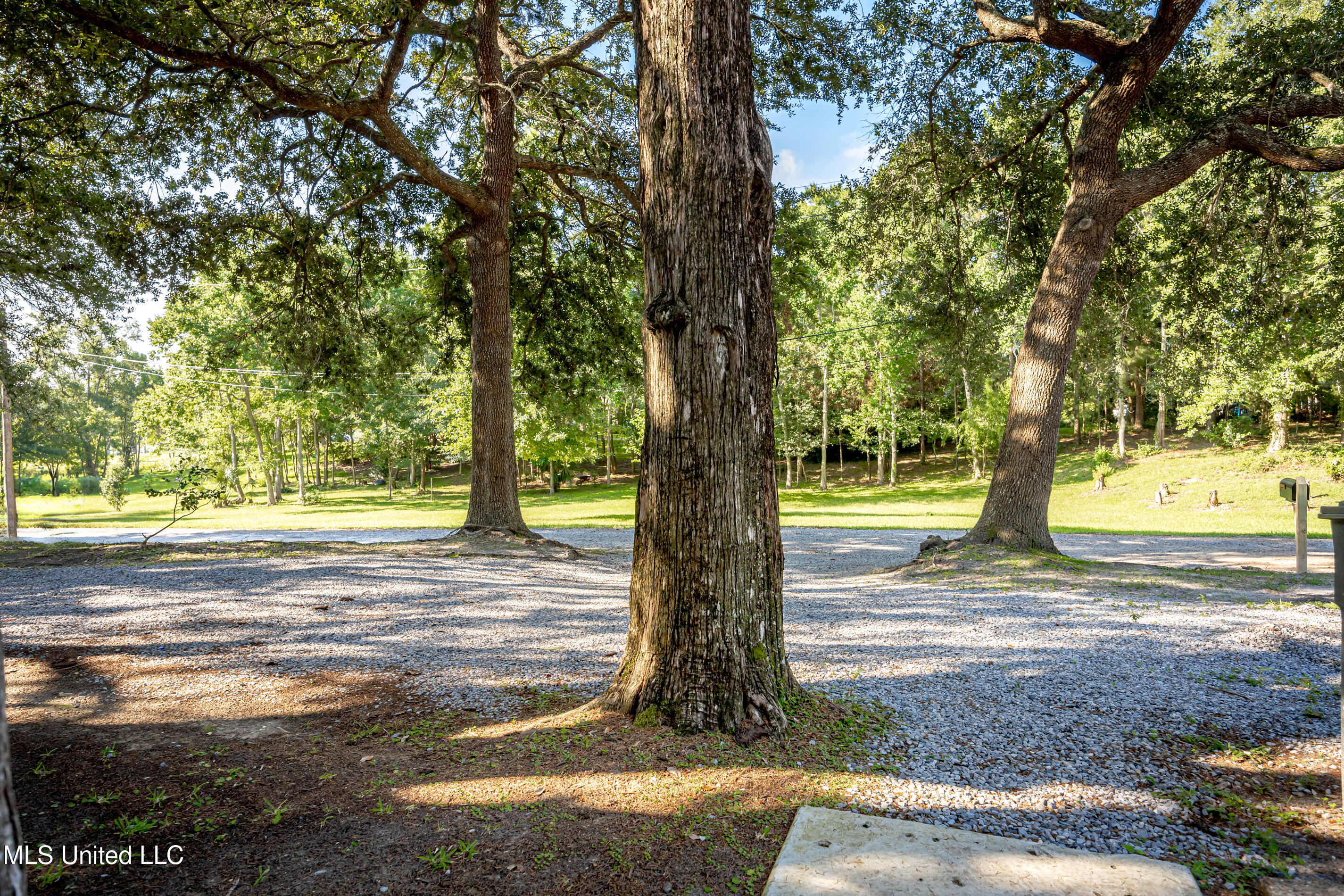 1210 Harbor Road Ocean Springs, MS 39564 - Photo 67 of 78 IMG_7116
