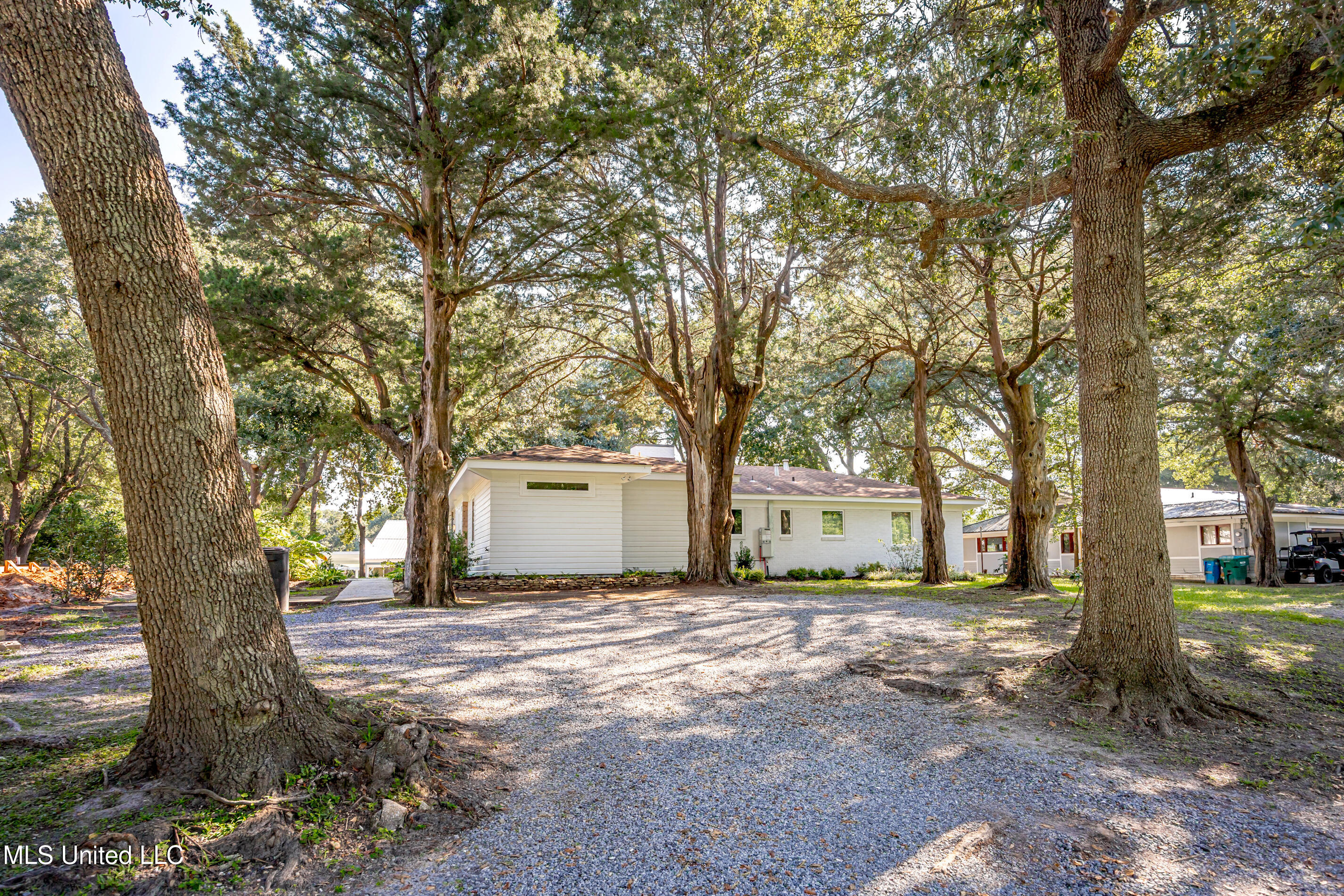 1210 Harbor Road Ocean Springs, MS 39564 - Photo 69 of 78 IMG_7128