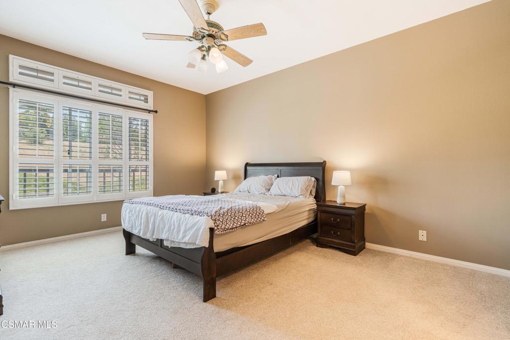 11529 Treeview Court Moorpark, CA 93021 - Photo 19 of 23