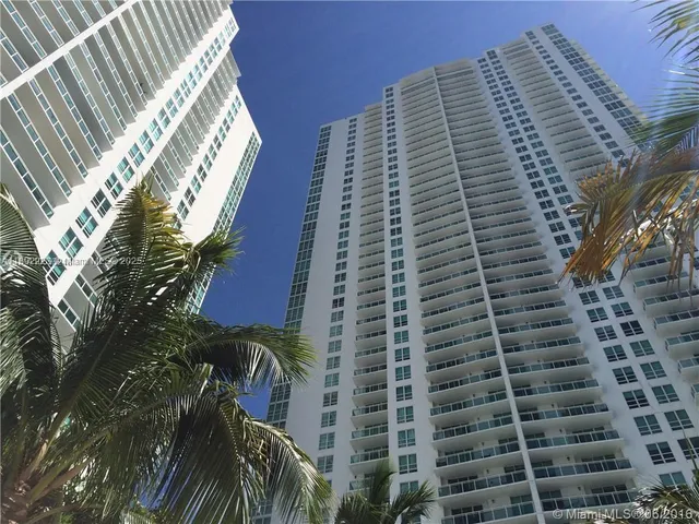 $5,300 | 951 Brickell Avenue, Unit 3810, Miami, FL 33131