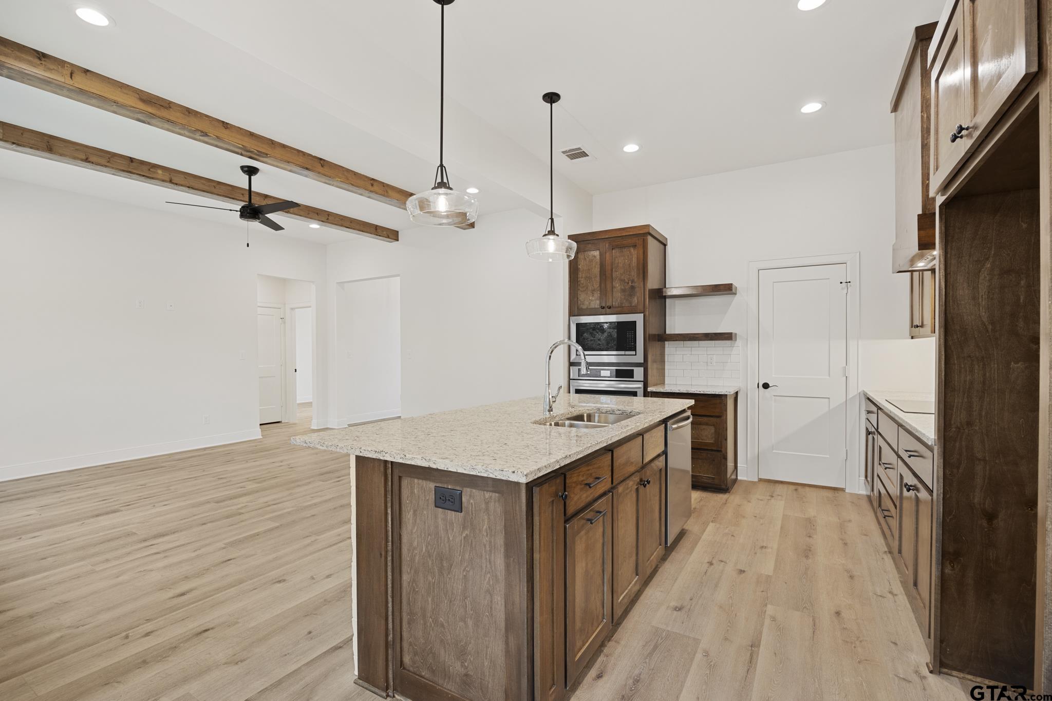 18778-c R 1100 C R 1100 Flint, TX 75762 - Photo 4 of 43