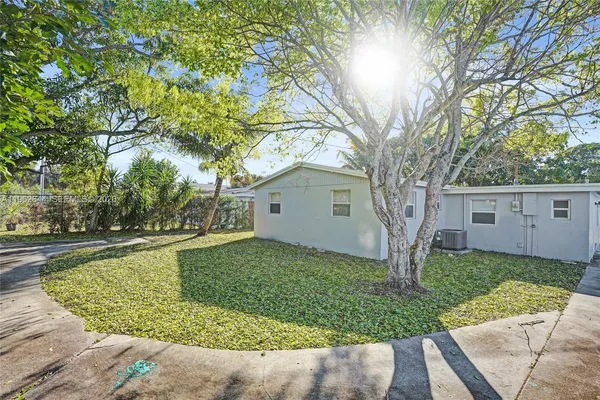 $410,000 | 307 Northwest 11th Avenue, Delray Beach, FL 33444