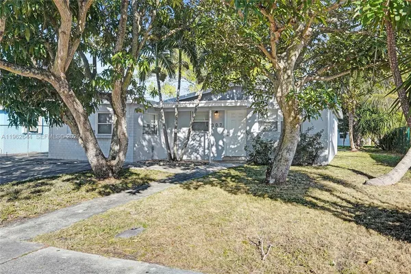 $410,000 | 307 Northwest 11th Avenue, Delray Beach, FL 33444