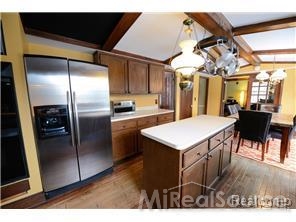 724 Stanford Circle Rochester Hills, MI 48309 - Photo 8 of 50