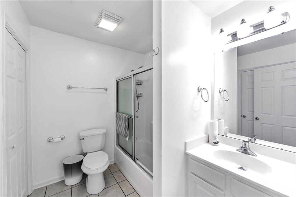 3031 Barrow Street, Unit 14 Houma, LA 70360 - Photo 13 of 16