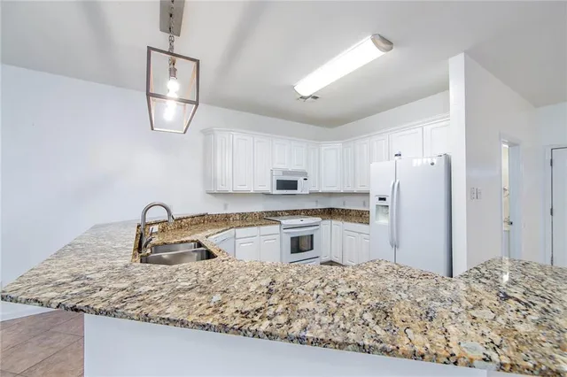 $2,096 | 3031 Barrow Street, Unit 14, Houma, LA 70360