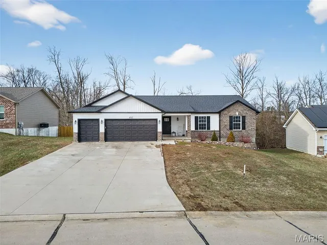 $335,000 | 405 Sandra Drive, Truesdale, MO 63380